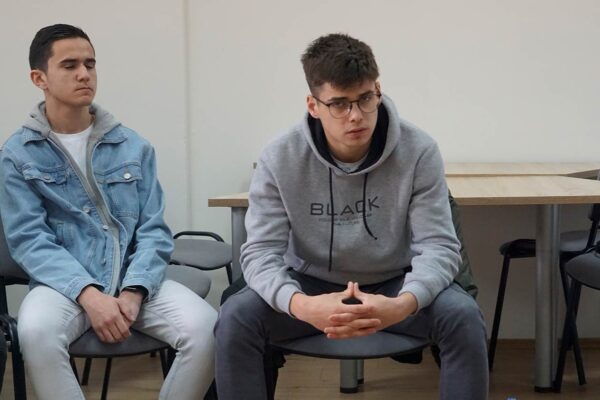 Medijski prozor-Novinarstvo i mediji 13