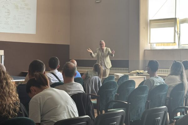 Inovacije u digitalizaciji i učenju kroz rad 06